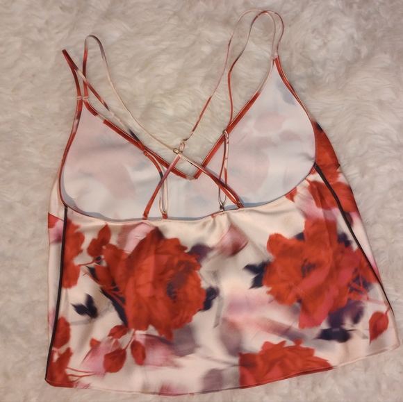 VICTORIA'S SECRET CAMI - Picture 5 of 16